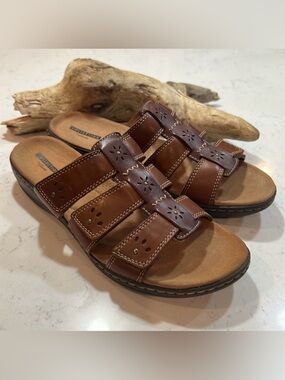 Clarks Comfort Brown Valcro Slip-On Women's Size 10